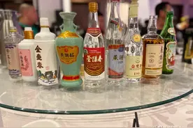 买白酒，只要配料表有这2类字样，无论包装多精美，都不是纯粮酒图片