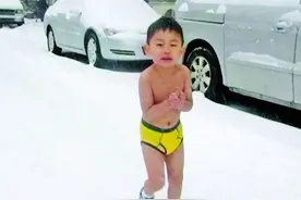 4岁在雪地裸跑，11岁考入南大，10年过去了，裸跑弟如今怎样了？图片