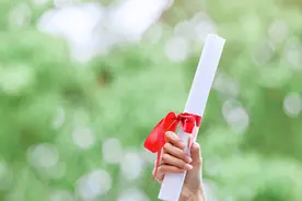 在职研究生有必要上吗，考上后可以自学吗？图片