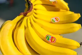 提醒：买香蕉时，遇到这“四种”香蕉，掉头就走，千万别犹豫！图片