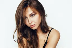 30岁男人向往的城市风韵女人，有着诱人的圆润魅力图片