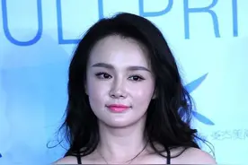 冉莹颖：凌晨敲响任泉房门，当众对儿子破口大骂，她都底有多豪横图片
