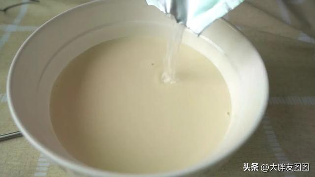 没有酸奶机如何自制酸奶？有一口电饭煲就足够