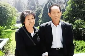 袁隆平院士和夫人邓哲相爱过程感动着数人图片