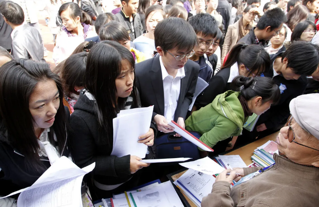 91%,揭开大学生就业遮羞布