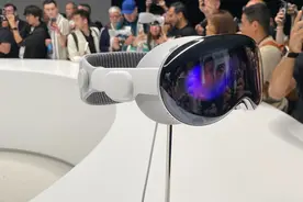 取代 iPhone？苹果首款AR眼镜，真实体验真的接近完美？图片