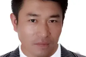 3年前赵进前为救小孩摔成植物人，妻子不离不弃出奇迹，如今怎样图片