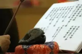 佛教出家修行人为什么每日要诵经持咒念佛号图片