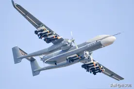 全球第一! 双尾蝎无人子母机露面，先替轰-20威慑5000公里内假想敌图片