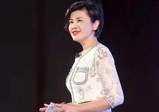 吴小莉：从“港漂”到华人女性杰出代表，缘何嫁大自己25岁老公？