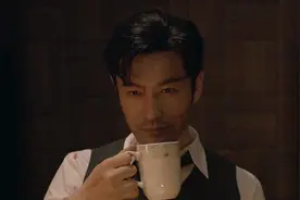 看完6集《潜行者》，我难掩激动，2023年真正的谍战剧王炸来了图片