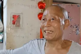 热搜第一！“糖水爷爷”卖2元糖水走红后遭网暴，后续来了图片