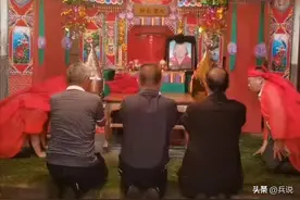 烈士母亲千古！含辛茹苦养育四兄妹，长子老山战场壮烈牺牲图片