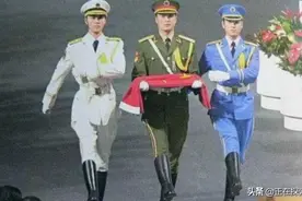 1997年，香港回归当晚，为什么真空12秒？背后真相十分愤怒图片