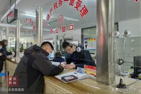 市不动产登记中心：周末“不打烊”服务“不断档”图片