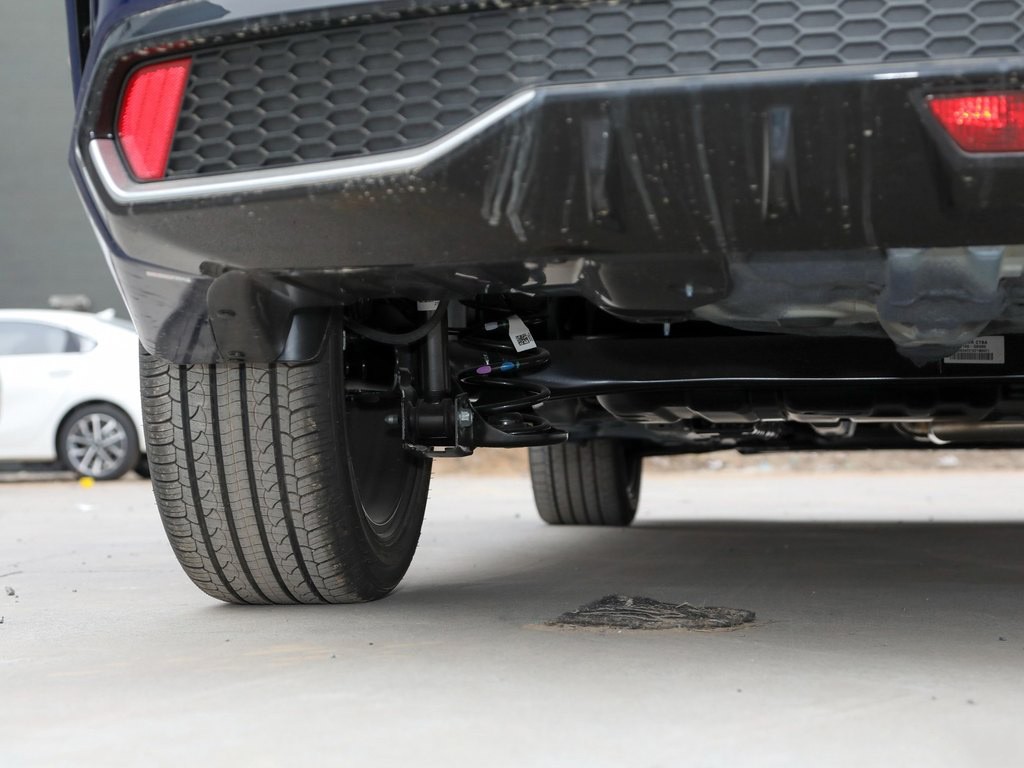 起亚k3低配座椅问题_起亚K3 1.5L CVT尊贵版评测_起亚K3 2023款中期改款