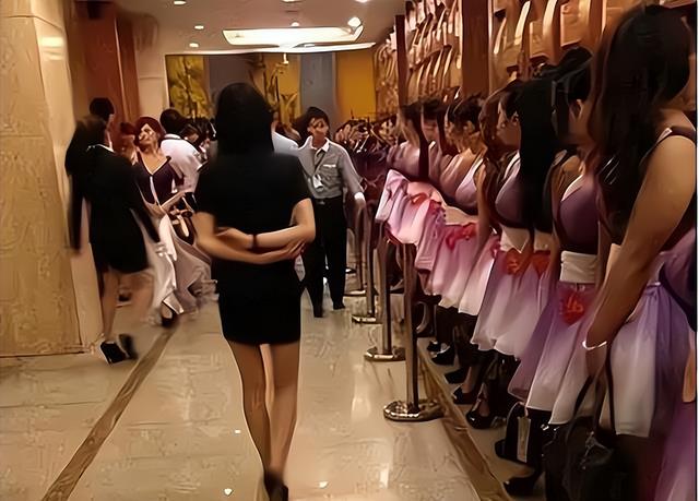 沐足一条龙具体有什么项目（日进斗金的足浴店里隐藏的服务项目至尊幻影传奇）