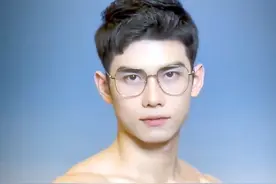 椰树男模新主播欢欢是中泰混血吗？网友惊叹难怪有泰兰德的味道图片