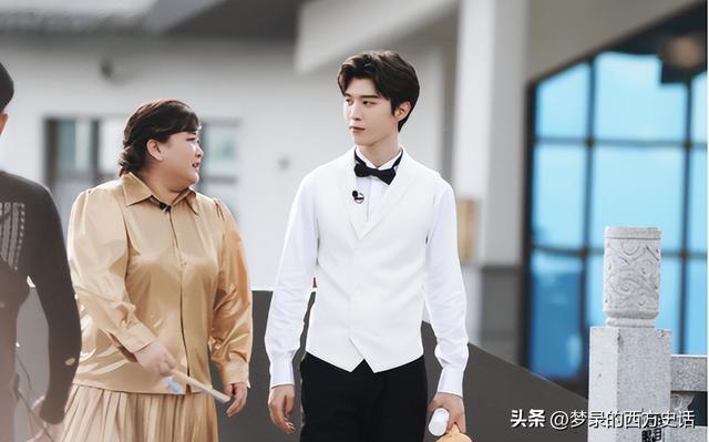 为新剧减重100斤，消失已久的贾玲颜值回春，再一次惊呆众人！