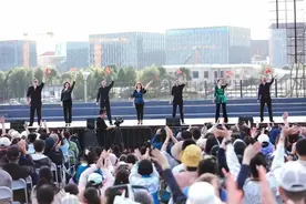 《喀秋莎》《莫斯科郊外的晚上》……这些俄罗斯名曲现场听！图片