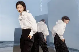 冲上热搜！朱丹回应“真把王珞丹整来浪姐了”：给“异父异母”的妹妹打call图片