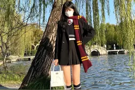 西湖边的美女图片