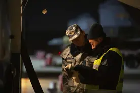 高清大图！直击北部战区空军某场站官兵飞行保障图片