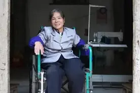 父亲走后，我赡养残疾继母12年，继母临终遗物一封信让我明白了图片