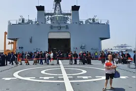 中国海军撤侨，没直接回国，第一站到了沙特，再次体现了中沙互信图片