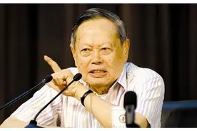 杨振宁谈中美教育差距，美国教育适合培养天才，中国教育适合大众图片