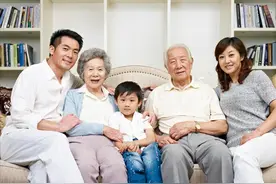 奶奶和姥姥，到底谁和孩子最亲？科学的排序出来，和你想一样吗图片