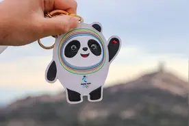 萌萌的“冰墩墩”手工拼贴钥匙扣来啦！出自咱厝这个后生家图片