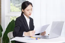 手机可以变电脑了，鸿蒙系统3.0最新版本，只需打开这个功能！图片