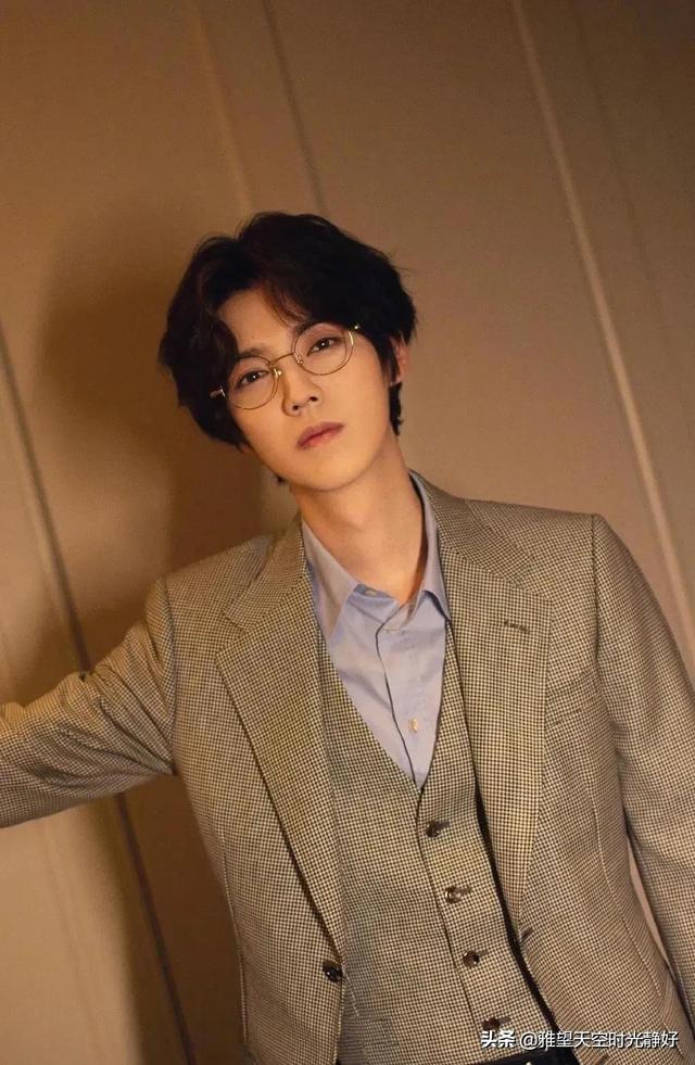 盘点国内男明星眼镜杀高清集第二弹 这些禁欲系男神哪个是你的菜