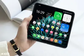 小屏旗舰手机，未来还会有市场吗？图片