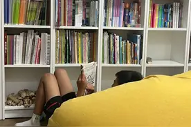 没想到，把客厅改成书房，一家三口的生活会有这样的变化图片