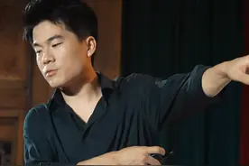 现在的董宇辉站在那里就赢了，坚定信念实现了自我价值，忙并快乐图片
