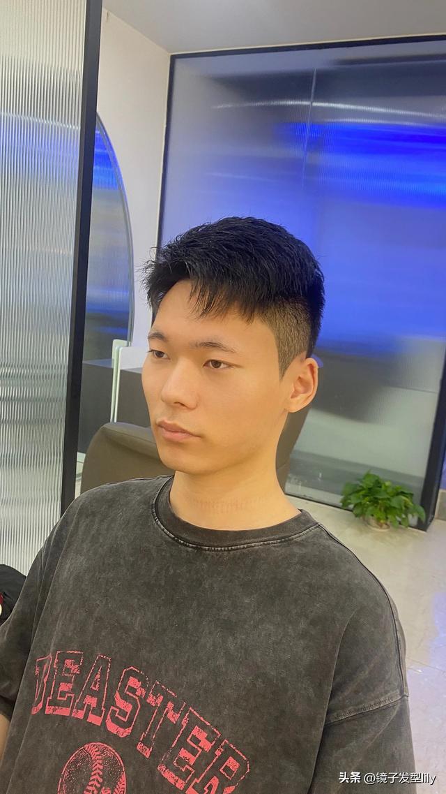 這15款男士髮型真有型,又帥又時尚,想換髮型的別錯過 形象穿搭 第10張-戀愛小秘書-娜米 這15款男士髮型真有型,又帥又時尚,想換髮型的別錯過 形象穿搭 第10張
