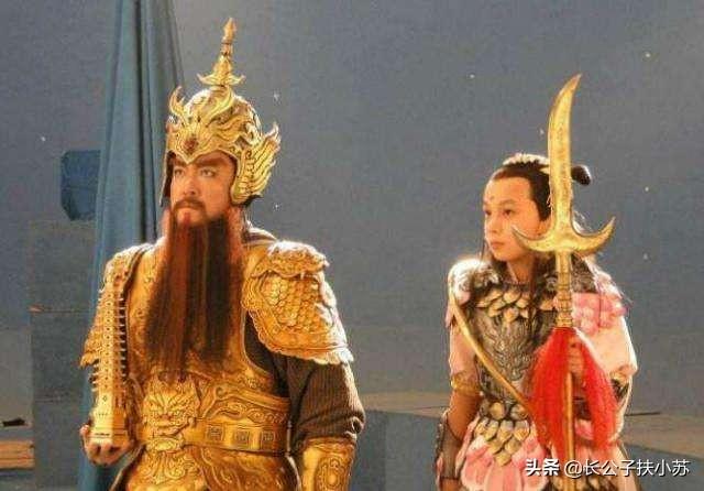 东海龙王三太子敖丙被哪吒打杀，为何死不封神？你看元始天尊咋说