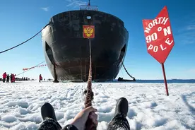 70亿元科技巨兽！全球最大破冰船俄罗斯造，和中国技术差距在哪？图片