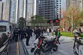 暴富神话破灭，10万+的华润城润玺又被业主闹了！图片