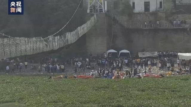 印度大桥再次发生坍塌，171亿卢布打水漂，印度基建如此不堪？