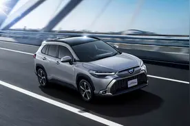 广汽丰田威飒：车主买了就后悔，原因竟然是同门相争图片