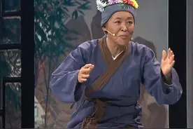 倪萍演红楼刘姥姥引争议，眼泪鼻涕一起流，网友吐槽侮辱观众智商图片