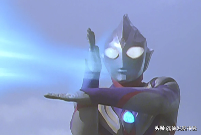 迪迦奥特曼VS特利迦奥特曼，技能大比拼，看似一样其实不一样