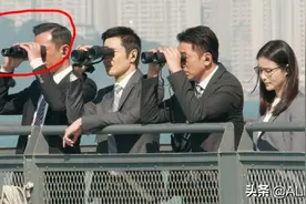 穿帮？古天乐新剧望远镜都拿反了？别闹了，那不是普通望远镜图片