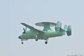 用时不过20年，空警600大图曝光，可以450公里外锁定F35图片