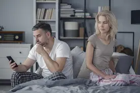 老公对我说的话都很敷衍，是不是没把我放在心上？听听这个男人的大实话图片
