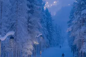 泰语情感夜读｜女生的可爱和外貌不相关图片