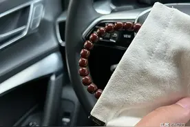 盘玩五年多的猴头于车上进行拍摄，着实能够拍出极为好看的效果图片